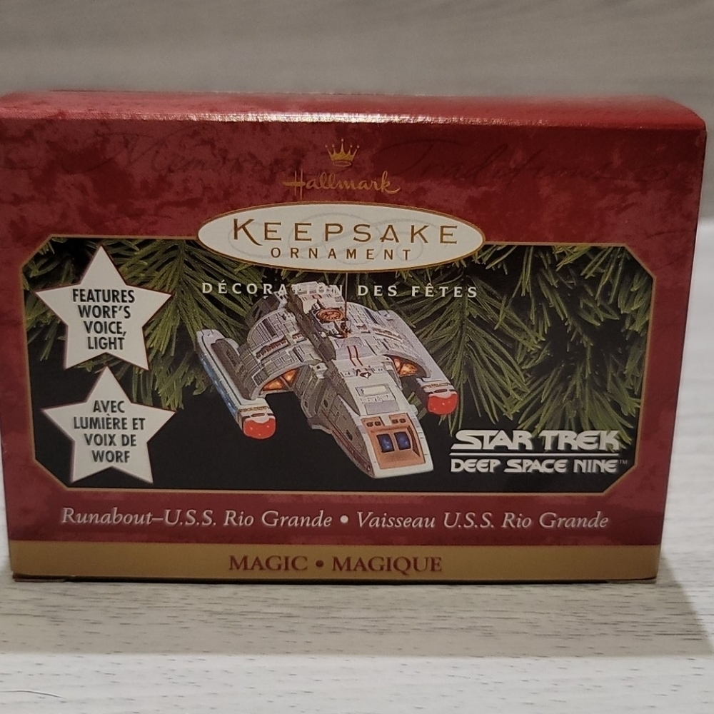 Hallmark Keepsake Magic Ornament Star Trek Ornament Runabout USS Rio Grande